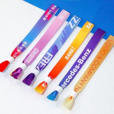 オーダーメイドサイズ イベント フェスティバルパーティ ロゴ印刷付き RFID サテンファブリック ブレスレット