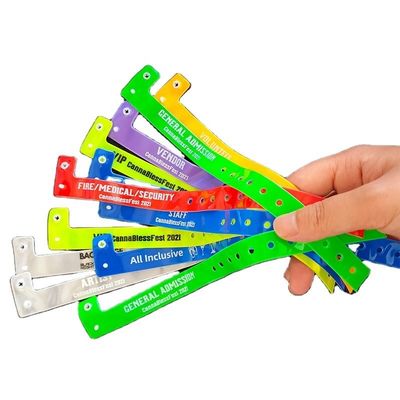 防水RFID 様々なネオンプラスチック/ビニール ブレスレット 祭りのカスタム ブレスレット