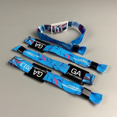 オーダーメイド ロゴ サテン 織物 RFID 腕帯 ゲスト/VIP/ベンダー/メディア/STUFF/アーティストに最適