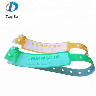250*25mm PVC ブレスレット ホテルの識別用のカスタムネオンカラープラスチックブレスレット