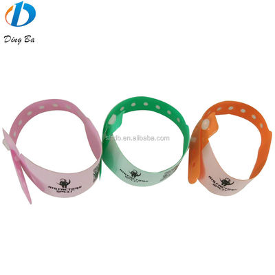 170*18mm サイズ フィットネス ブレスレット カラフル 子供 ブレスレット 魅力 ブレスレット 弾性プラスチック