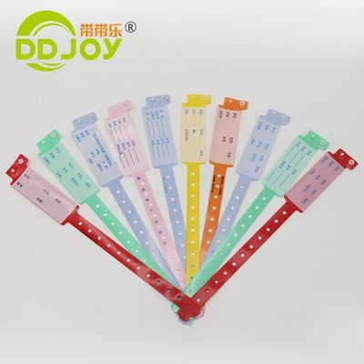 パーソナライズされたPVC使い捨て腕帯 患者向け スーパーソフト 170*18mm 子供情報