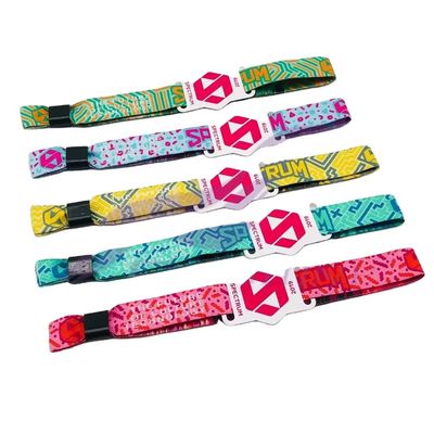 350*15mm 正規サイズ RFID 腕帯 カスタムロゴとテキスト印刷付き サテン製
