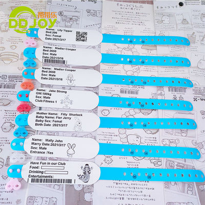 257*32mm 病院患者の識別用 熱印刷可能な腕帯 TNT 輸送