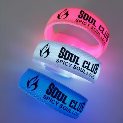 255.16*20mm カスタムプリント LED パーティやイベントの腕帯 暗闇で輝く