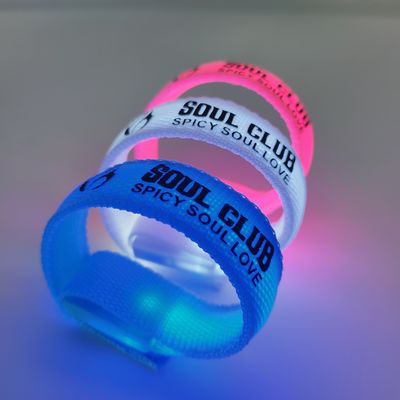 255.16*20mm カスタムプリント LED パーティやイベントの腕帯 暗闇で輝く