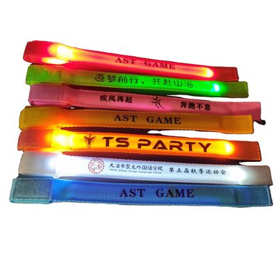カスタム シルクスクリーン オフセット印刷 ナイロン LED 腕帯 夜間走行用 暗い腕帯の輝き
