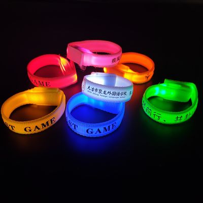 カスタム シルクスクリーン オフセット印刷 ナイロン LED 腕帯 夜間走行用 暗い腕帯の輝き