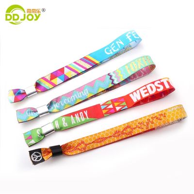 サポート パントーン カラー カード 織物 ロゴ ポリエステル 腕帯 ブレスレット 宣伝 ギフト