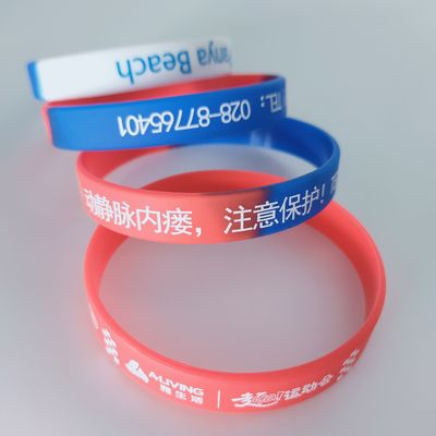 シリコン ブレスレット 防水 オレンジ 暗く輝く ブレスレット カスタム ブレスレット ギフト