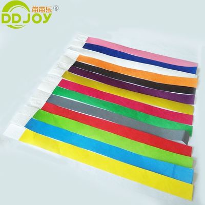 100pcs Count 3/4インチ タイベック ブレスレット 便利なイベントアクセスとセキュリティ
