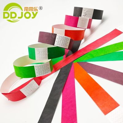 100pcs Count 3/4インチ タイベック ブレスレット 便利なイベントアクセスとセキュリティ