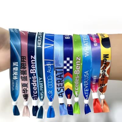 子供の RFID CHIP CUSTOM 祭りのセキュリティチェックのためのプラスチックボタンの腕帯